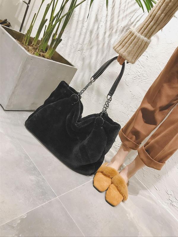 Women's Elegant Minimalist Fluffy Tote Bag, Casual Versatile Trendy Fuzzy Shoulder Bag with Chain Strap, 2025 New Tote Bag for Fall & Winter 2