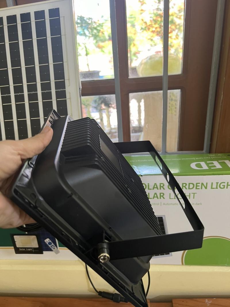 Product Introduction of COD Đèn năng lượng mặt trời công suất 1500w phân khúc giá rẻ bảo hành 2 năm 4