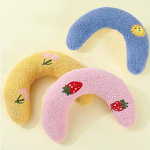 3 PCS U字型の猫&犬の枕、月の形のあごの残りのペットベッド、睡眠のためのスーパーソフトぬいぐるみクッション、猫のための抱擁可能なぬいぐるみ小型犬、洗濯機、ペット愛好家のための完璧な贈り物