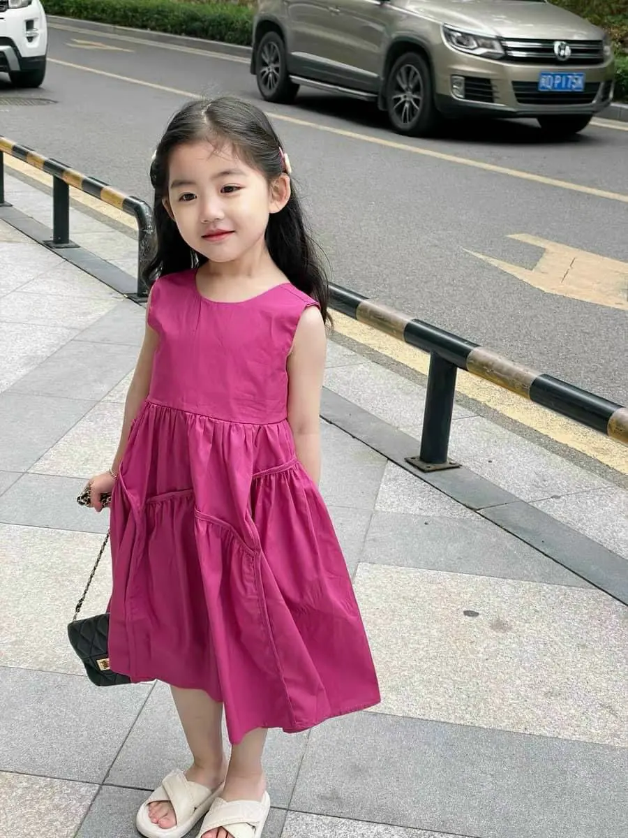 [8-26Kg] T74 Váy Bé Gái Cổ Tròn, Dáng Xuông, Mặc Đi Chơi, Đi Học, Đi Tiệc Điệu Đà, Dễ Thương, Nhẹ Mát, Thấm Hút Mồ Hôi Tốt. Mẫu Mới 2024