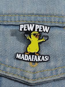 Broche de Diseño de Letra y Pato de Dibujos Animados, Accesorios de Ropa de Aleación de Moda para Hombres y Mujeres, Adecuado para Uso Diario