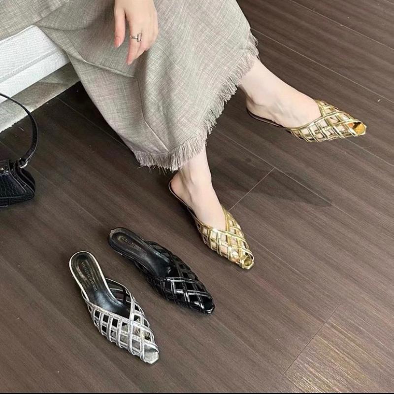 (FOM TO lùi SIZE) Giày Mules cao gót mũi vuông đan dây nhiều màu, sục rọ gót 3p da Pu mềm trẻ trung sang trọng DéP Sandal Cao Su Jean Nữ