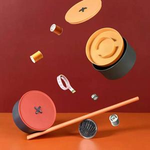 ชุดจักรเย็บผ้าแบบพกพา เครื่องมือเย็บผ้า ด้ายกรรไกรพลาสติก เย็บชุดเย็บปักถักร้อย กล่องเย็บกระดุม เข็มกับด้าย 23ชิ้น/เซต