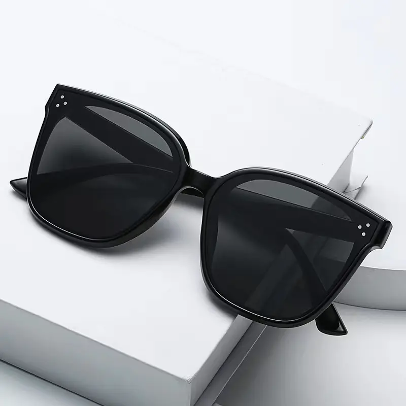 New Three-Point Sunglasses Square Frame Sun Glasses Internet Celebrity Style UV Protection Fashion Large Frame Street Vendor Glasses Wholesale