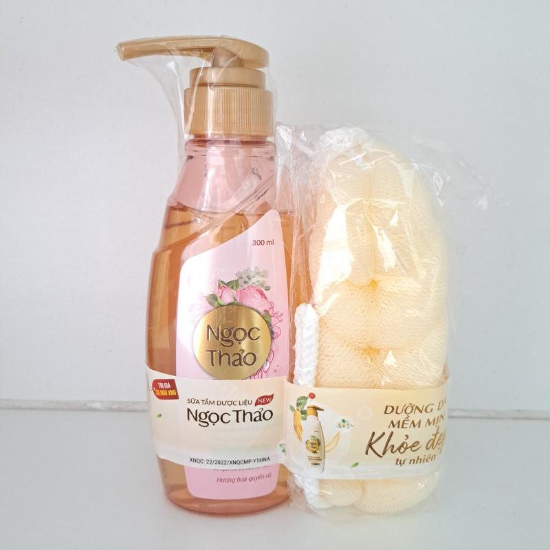 Sữa tắm dược liệu Ngọc Thảo trắng hồng Hoa Linh giúp làm sạch bụi bẩn dưỡng da mềm mịn - Chai 300ml Dưỡng Body Dưỡng Da Body Làm Đẹp Da