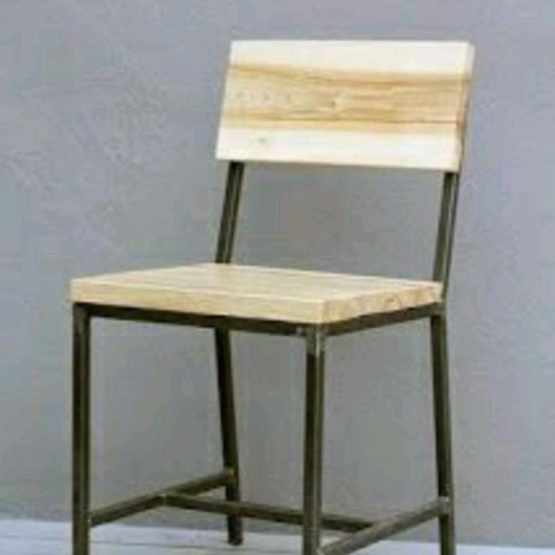 kursi kafe modern klasik 4