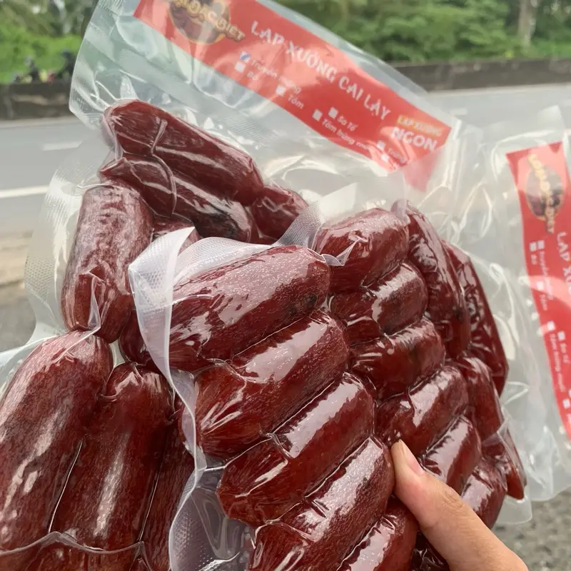 1 KG ( 2 gói ) LẠP XƯỞNG HEO SẤY KHÔ nhà cô Hoà , đóng gói + hút chân không cẩn thận 3