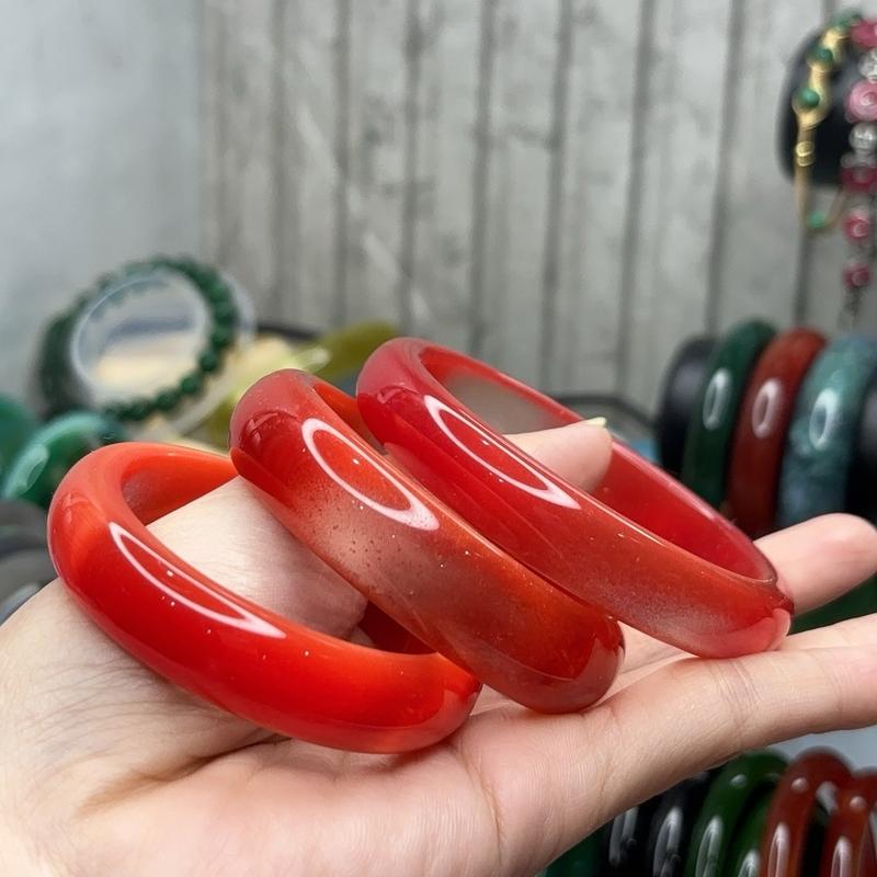 . Vòng tay bảng hẹ mắt mèo đỏ huyết ( bảng size tay lướt hình ảnh trên) 2