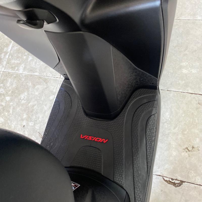 Thảm để chân xe VISION 2011-2024 cao su đen Phụ Kiện Phụ Tùng