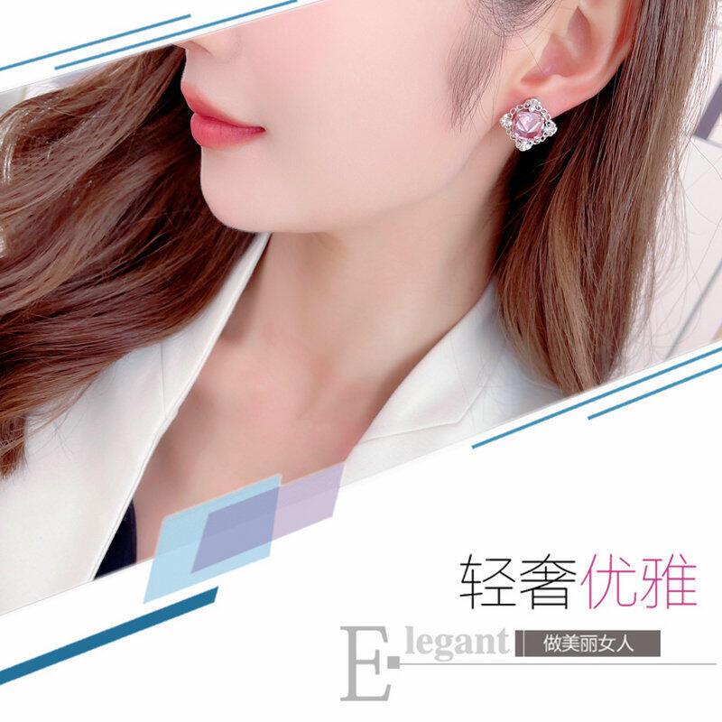 Product Introduction of Silver  high-end with French pattern hollow out for women, niche daily minimalist temperament earrings 1