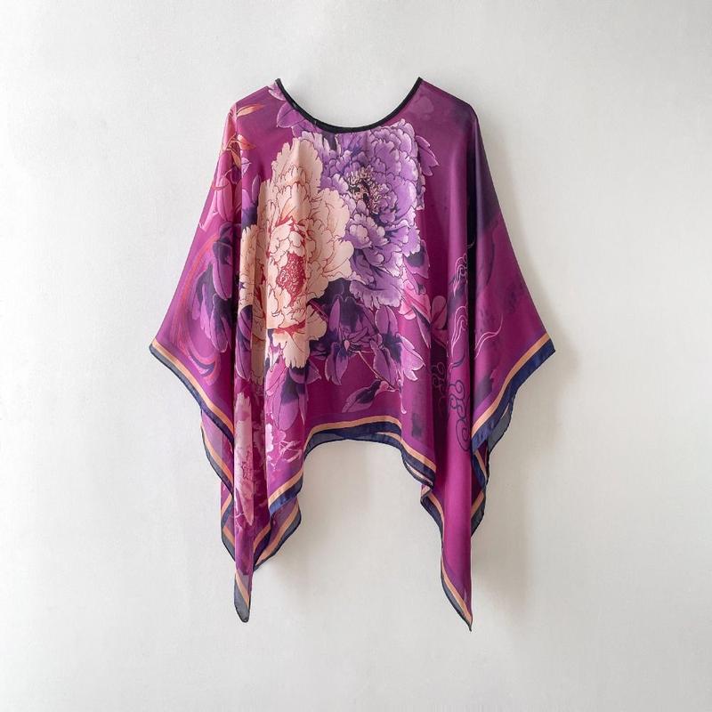 Product Introduction of Women Luxury Silk Scarf Breathable Print Handkerchief Spring Smooth Bandana 19