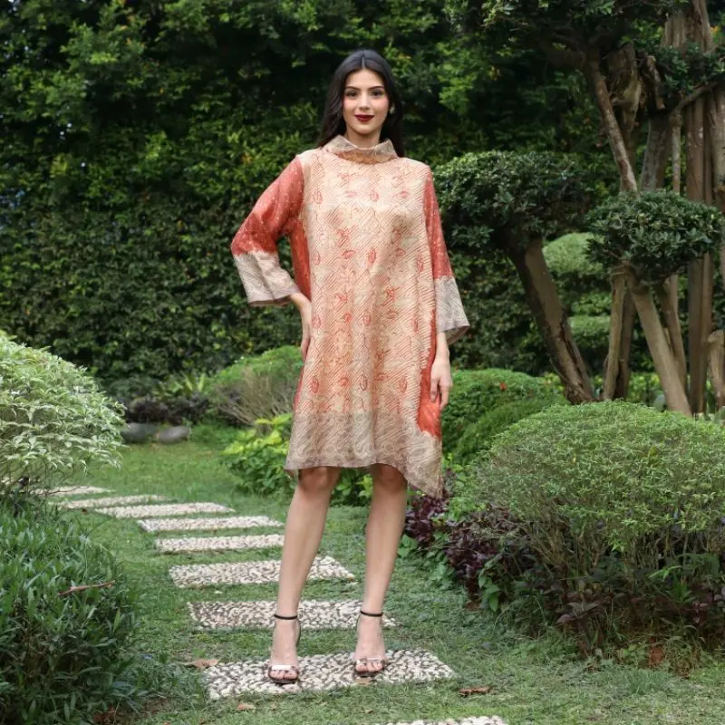 Rinjanie Batik - Tunik Bola Kerah Amanda Series - Tunik Batik Modern - Abstrak - Casual - Formal - Viscose - Dress Baju Kancing - Nyaman - Kondangan Panjang Tangan - Pesta - Fit Atasan 3