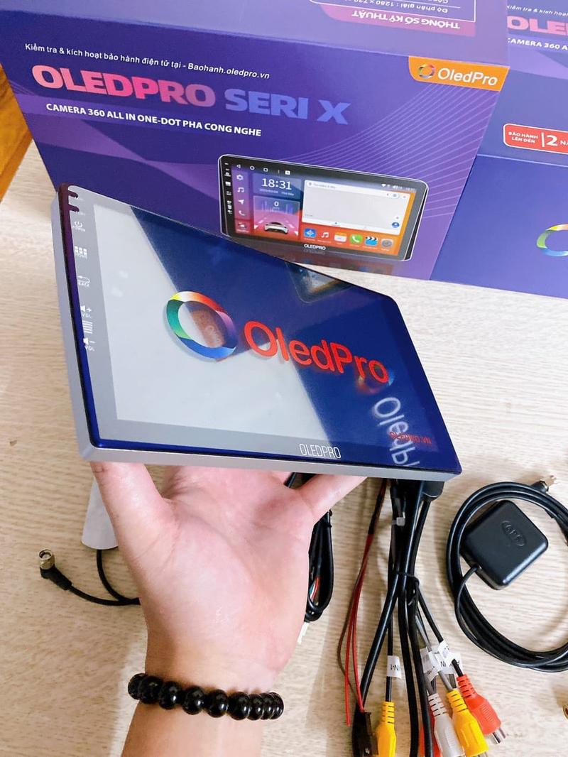 Product Introduction of Màn Hình DVD Android Ô Tô 0LEDPR0 X4 mới 2023 ram 4-32gb 1
