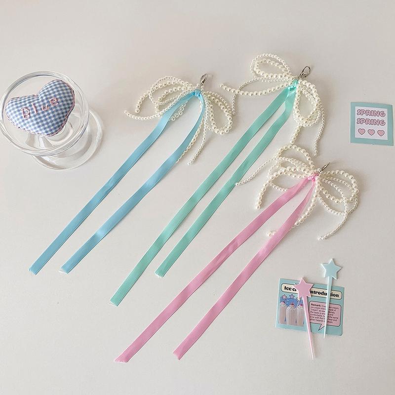 Product Introduction of 1-3in Photo Display With Keychain DIY Ribbon Photocard Holder Love Heart Pendant Hanging Decoration Idol Card Display Protector Picture PVC Card Cover ID Photo Photocard Frame School Stationery 11