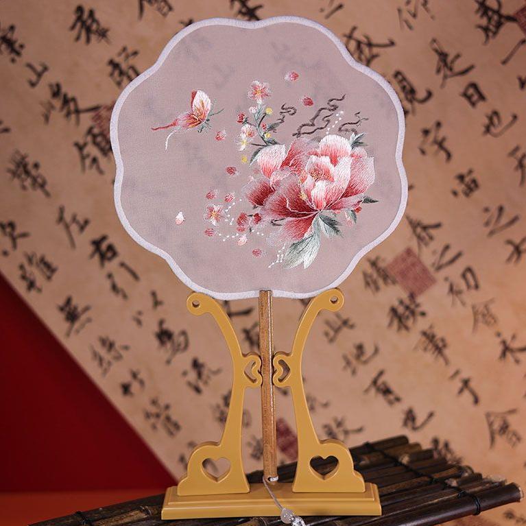 DMOE  Quạt Cổ Trang Trung Quốc, Quạt Cầm Tay Cô Dâu, thêu hai mặt Quạt cổ Quạt thêu hai mặt Quạt tròn thêu Tô Châu Quạt tròn thêu hoàn thiện Quạt thêu Tô Châu sét quạt tơ tằm  tự làm quạt  ba quạt  tiền quat  mua quạt  giấy Decor quạt  trung  quốc