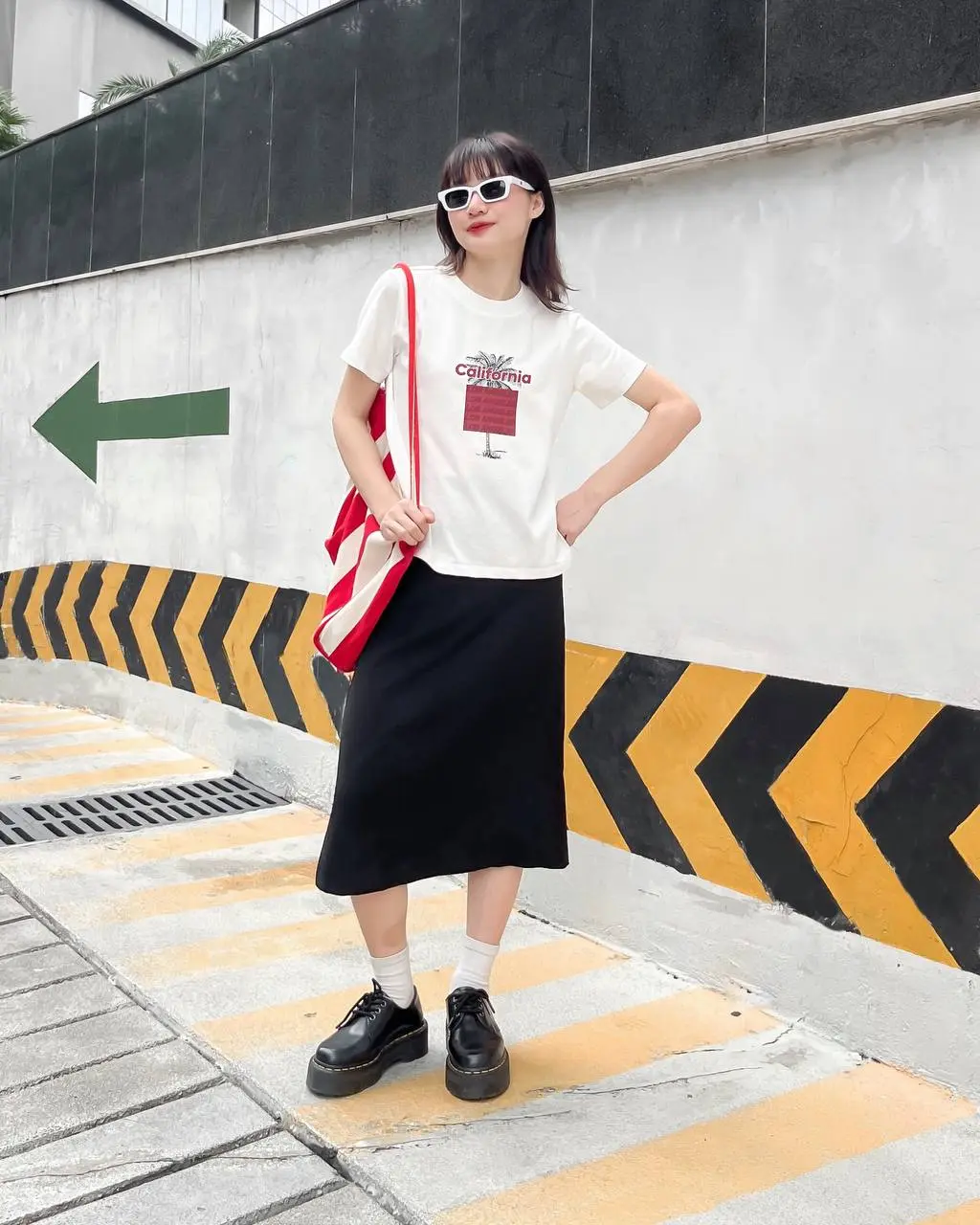 Chân váy dáng midi trơn basic THE C.I.U - Mine Long Skirt