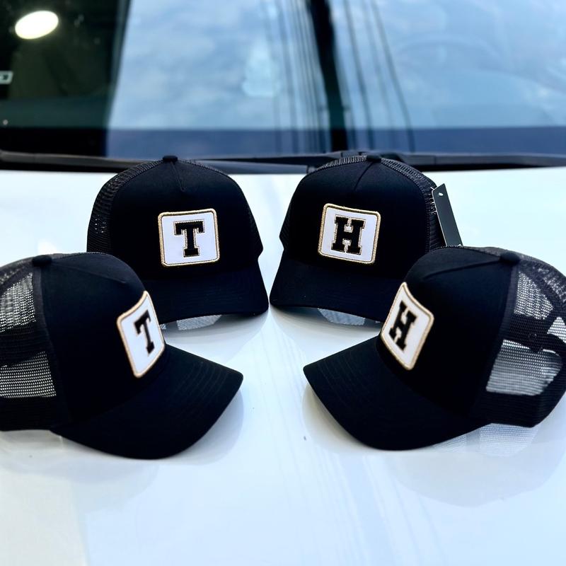 Mũ lưỡi trai Korea cao cấp thêu 24 chữ cái , phối lưới thể thao thoáng mát , free size , khoá thép không rỉ , chỉ thêu kim tuyến ! Hat cap hot 2025