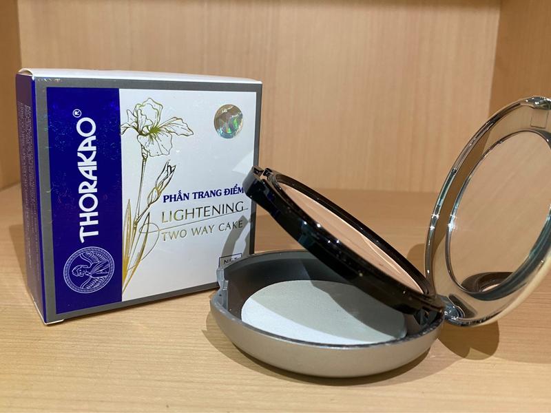 Phấn trang điểm Lightening Thorakao 13G Women Cosmetic Mỹ Phẩm phấn phủ phấn nén