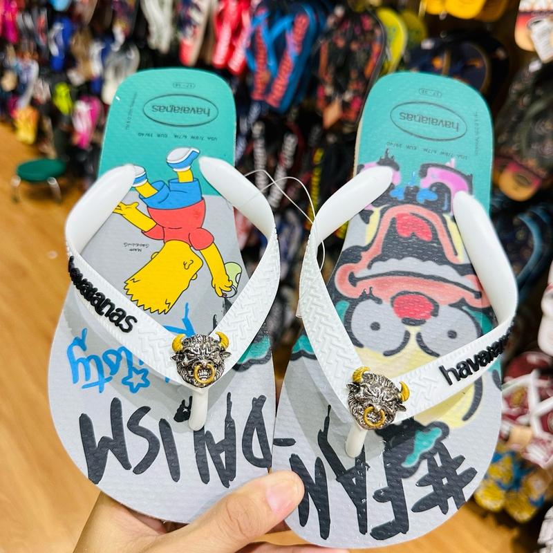 DÉP NAM TOP SIMPSON NEW 2025 CHÍNH HÃNG CAO SU NGOÀI TRỜI TỰ NHIÊN . 4 MÙA . DU LỊCH . ĐI CHƠI . BOY PHỐ . ĐI BIỄN . LEO NÚi