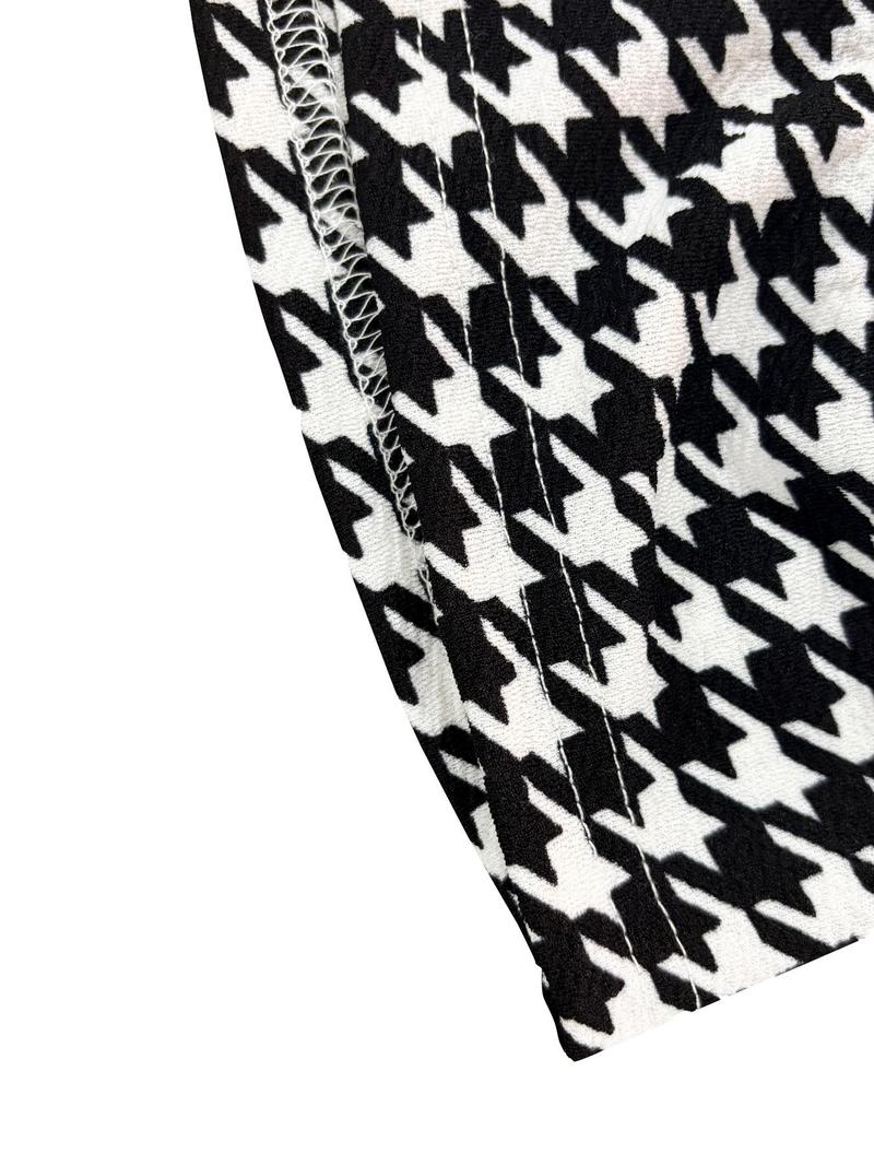 Product Introduction of Women's Houndstooth Print Crop Cami Top, Casual Deep V Neck Sleeveless Top for Daily Wear, Ladies Clothes for All Seasons 8