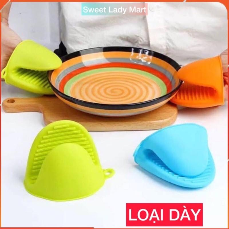  Set 2 Găng Tay Bắc Nồi Silicon Loại Dày Miếng Lót Chống Nóng Có Móc Treo  Đôi bao tay silicon cách nhiệt dùng nhấc nồi 