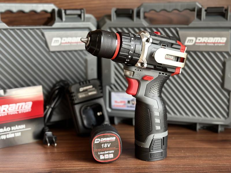 Máy khoan pin DRAMA 3 chức năng- đầu 10li - 18vol Không chổi than KÈM MÓC INOX- GÀI VÍT tiện dụng ( bộ 2 pin 4 cell 1 sạc )