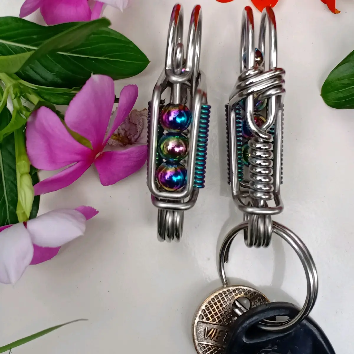 móc khóa inox phối bi Titan cao cấp.siêu bền .đẹp,móc khoá nghệ thuật.
