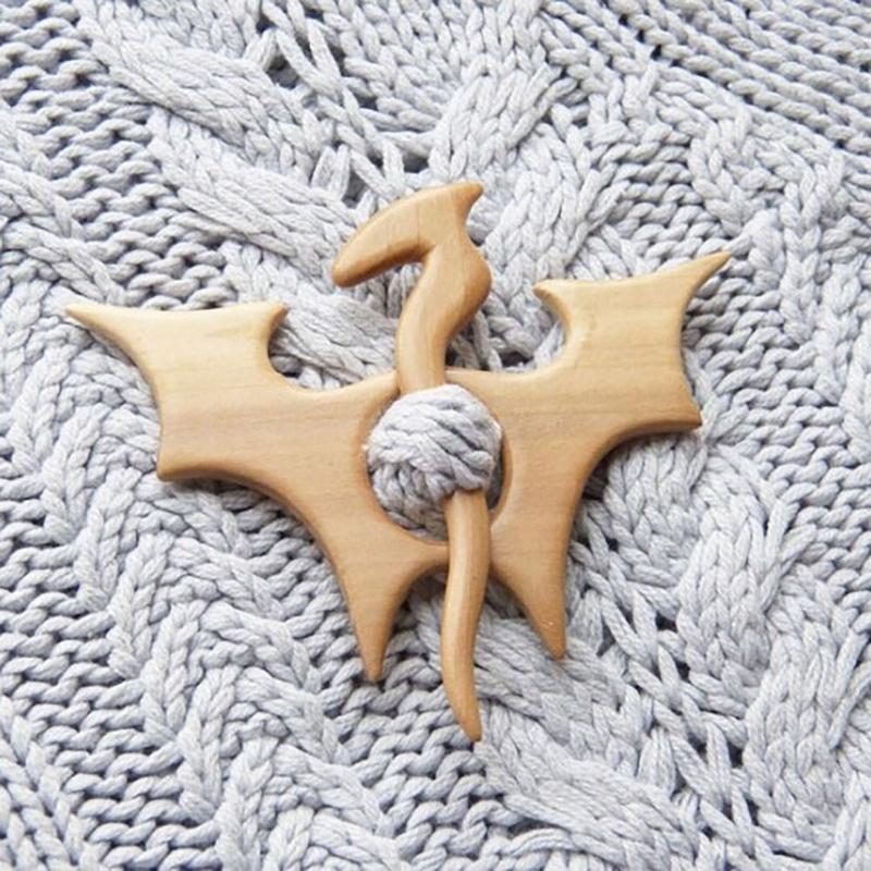 Product Introduction of Sweater Brooch Girl Gifts Trendy Bear Rabbit Animal Flower Heart Clothing Accessory Wooden Brooch Fashion Jewelry Women Brooch 10