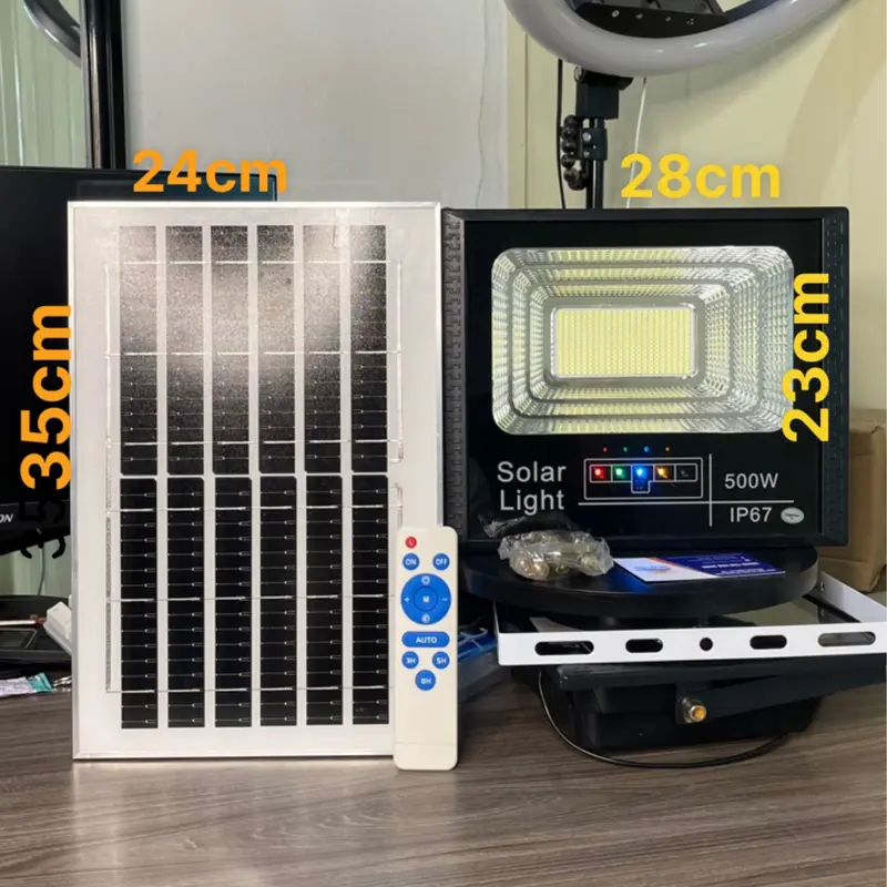 Đèn NLMT 500w  sáng 10-12 tiếng, diện tích sáng 50m2 3