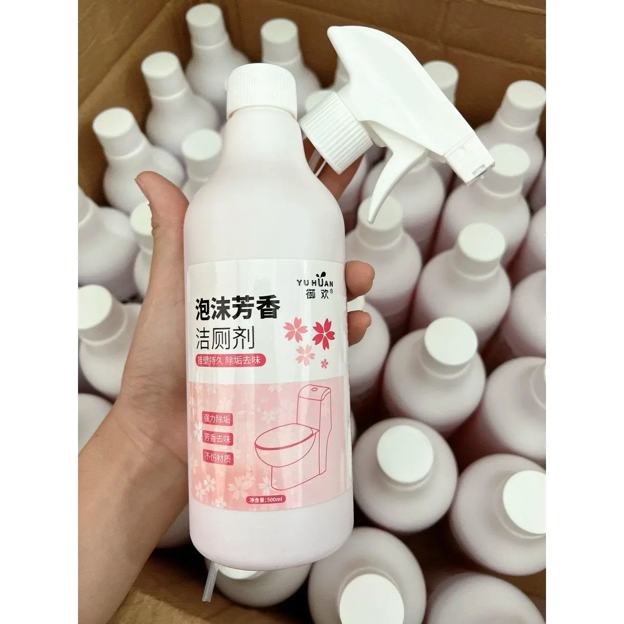 Xịt tẩy rửa nhà vệ sinh hương hoa anh đào dạng bọt nội địa hot hot