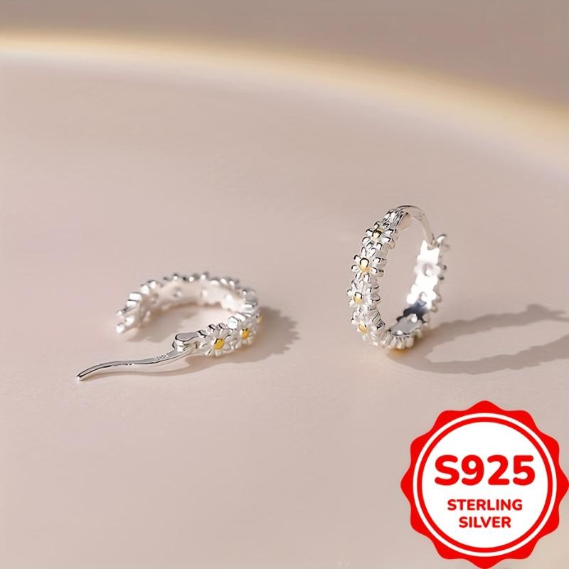 [Silver | Cute] 925 Sterling Silver | Cute Daisy Huggie Hoop Earrings For Girls Women | For Daily Jewelry Birthday Christmas Gifts (2.6g) 1