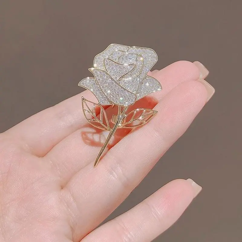 Trâm Cài Hoa Hồng Thanh Lịch Kim Cương Lung Zirconia Cao Cấp Thích Hợp Cho Bộ Đồ Một Trăm Thiết Kế Độc Đáo Chống Lóa Ghim Cố Định, Hoa Cài Áo Nhung Women