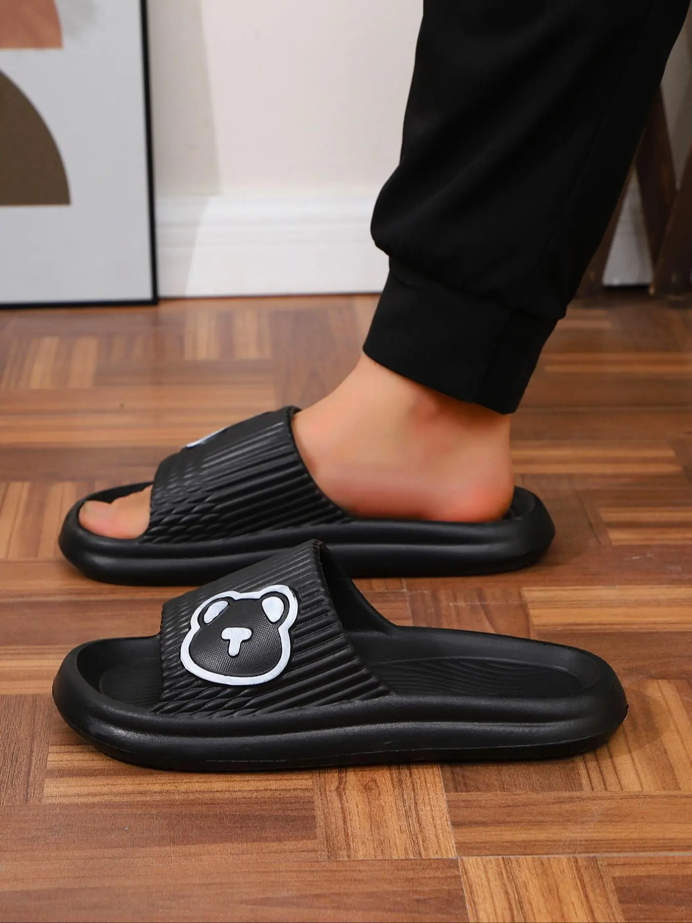 Men's Bear Decor Slides, Casual Soft Comfortable Home Slippers, Summer Beach Slippers, Thick Sole Non-slip Slippers for Indoor & Outdoor Wear, Walking Shoes