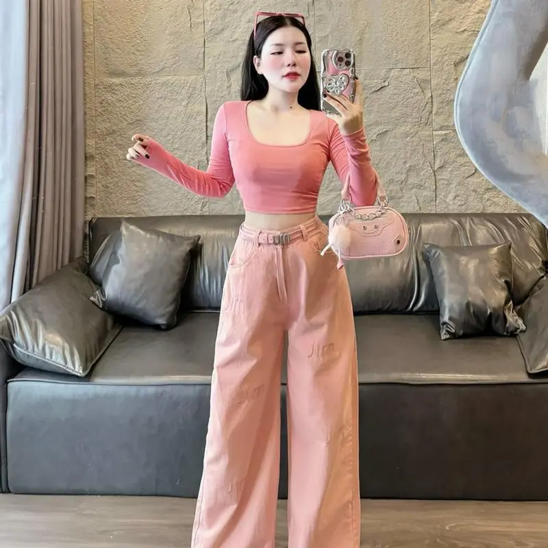 Set đồ nữ áo croptop tay dài mix quần dài ống rộng kèm thoắt lưng sang chảnh dành cho các nàng diện đi chơi. Women Kaki 2