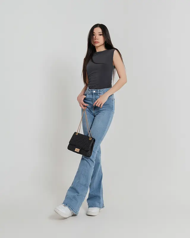 Evertops -1.0 / Lilou Ruched Top / Atasan Wanita Polos Slim-fitting 4