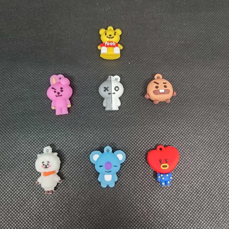 Clay Cute Selusin 12pcs Mote Manik BT21 Hello Kitty Cinnamoroll Cloud Natal Pompompurin My Melody Hiasan Bross Jepit Rambut Anak Liontin Resin Manik Mote Monte 2