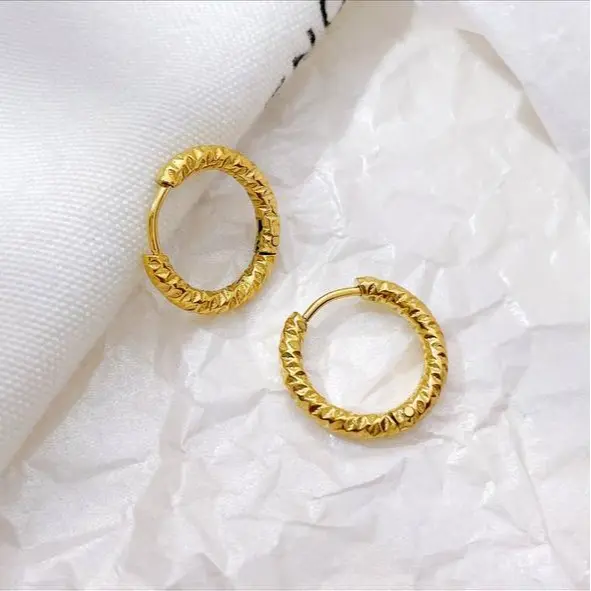 Embossed Circle All-Match Earrings