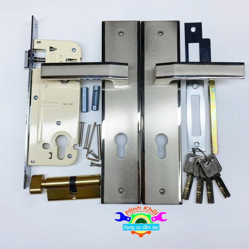 khoá cửa hợp kim thương hiệu Việt Tiệp chính hãng , mã 4911 , chuyên dùng cho cửa đi , cửa phòng , sử dụng thân khoá lớn 8545 , lắp được cho sắt 4x8 , nhôm hệ 1000, cửa gỗ độ dày trên 3 cm