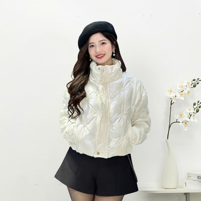 Áo Phao Nữ CCHAT Dáng Ngắn Trẻ Trung 24KBP2002SH