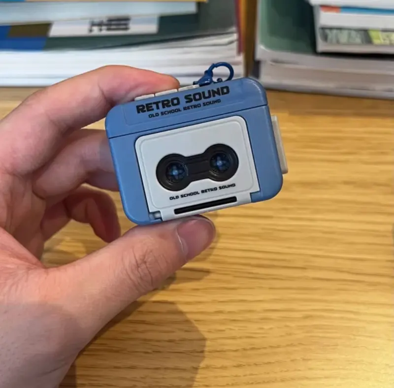 Móc Khóa Máy Cassette Cổ Điển Có Ghi Âm - Quà Lưu Niệm Cho Nữ - Women móc  khoá  vô  tri  độc  lạ móc  khóa  capybara  mini 6