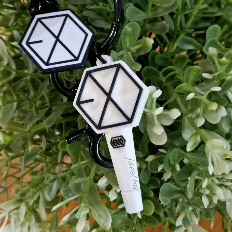 EXO LS Lightstick Keychain Keyring (Unofficial) - Shop | Tokopedia