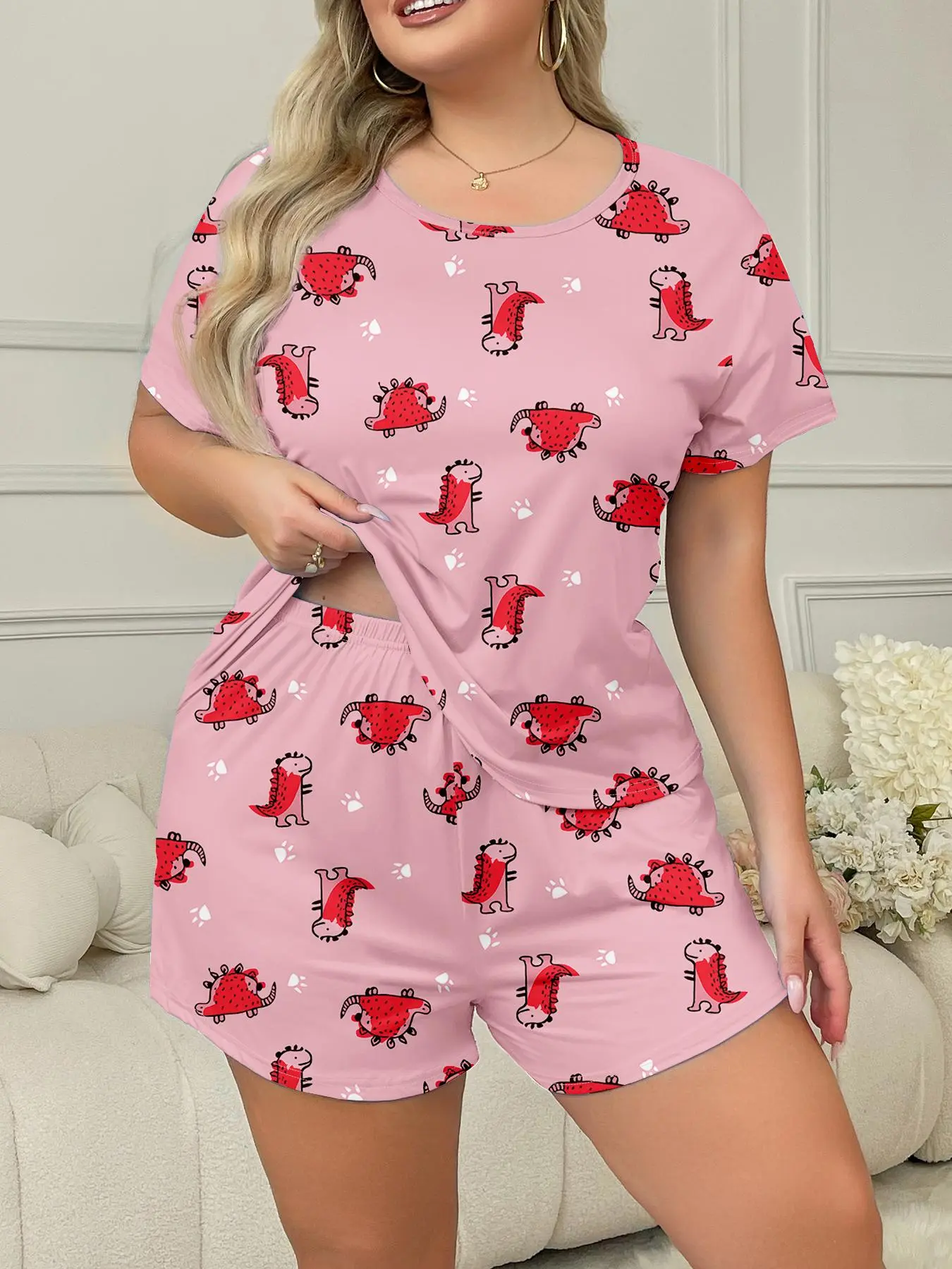 【Plus Size】 All Over Dinosaur Print Tee & Shorts Pyjama Two-piece Set, Casual Comfy Round Neck Short Sleeve T-shirt & Shorts PJ Set, Women's Sleepwear for Summer