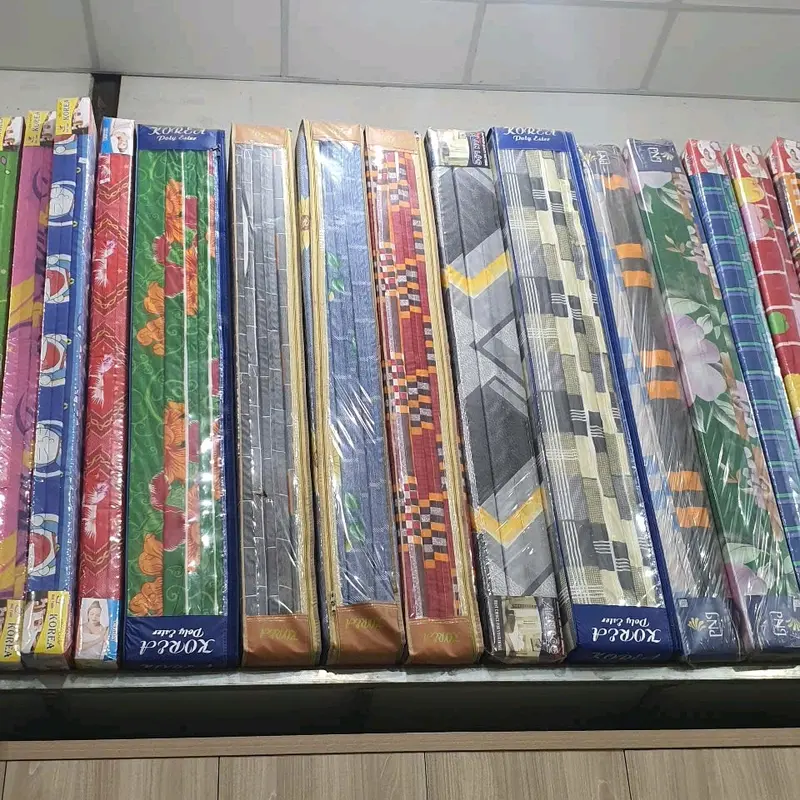 1m55 ×2mx3cm .Nệm PE(xốp) ,giao màu ngẫu nhiên. nemgiare 4