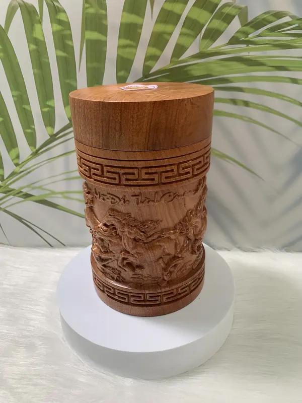 Hộp chè (trà) gỗ Hương nguyên khối trạm khắc tinh tế 0