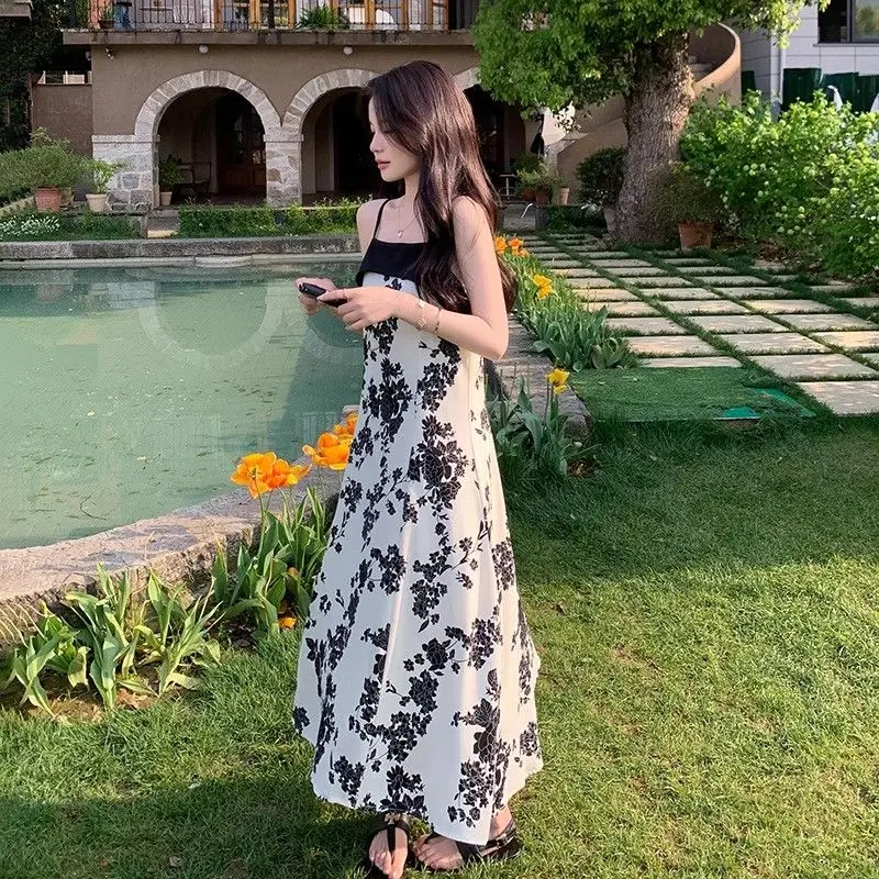 Floral dress 2024 summer new style French waist cinching slimming temperament goddess style camisole skirt for women's inner wear