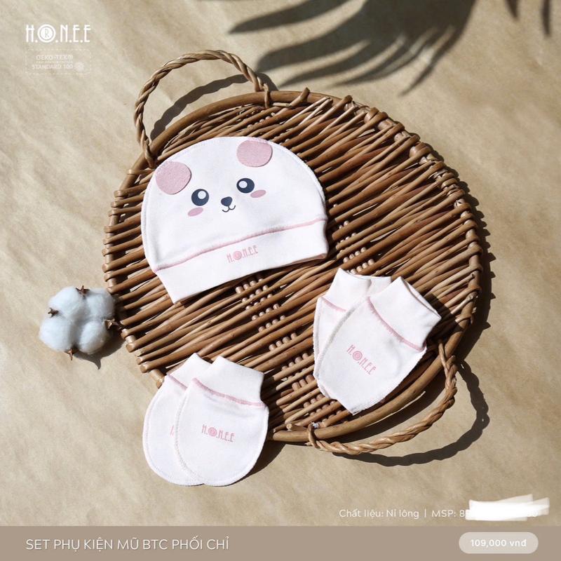 Hrnee Set phụ kiện cho bé sơ sinh gồm mũ bao tay chân mềm mát, hoạ tiết xinh, bst mới có cả chất mát thoáng cho mùa hè và chất dày ấm chk thu đông 4