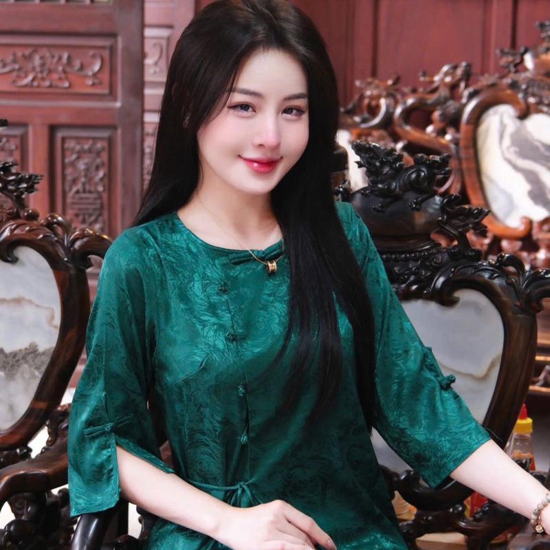 Bộ pháp phục đi lễ chất gấm hàng châu tay xẻ vân xoáy 6