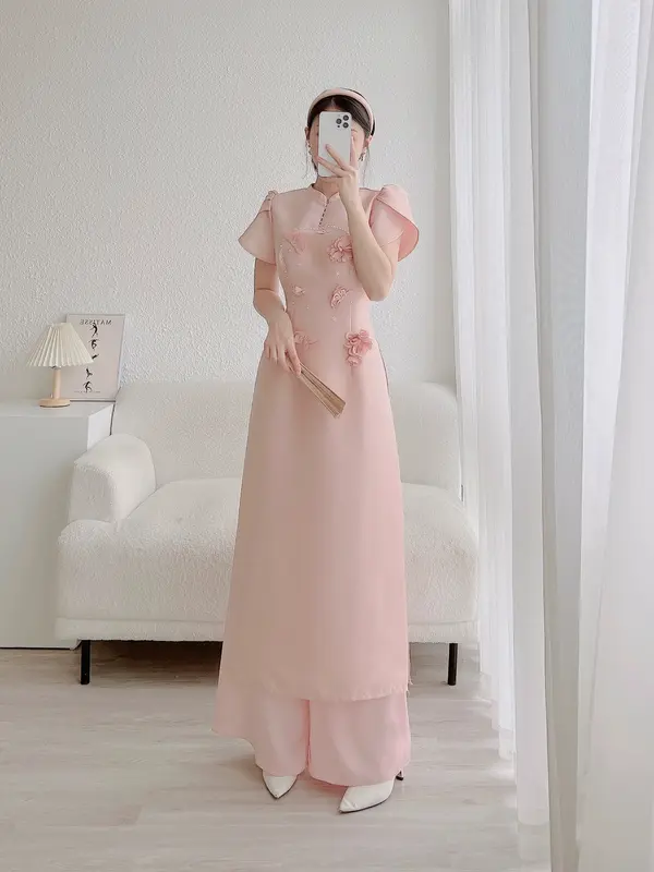 Áo dài Ái Phương tafta họa tiết thêu hoa thủ công 4