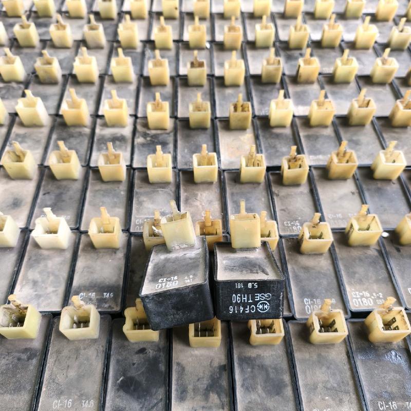 IC chữ trắng mở tua máy jắc 5 chân lửa máy, gắn cho Wave, Dream, Cub, Charly, 67, CD, CL, Future 1, Sirius50cc, Ex50cc. Phụ Tùng #ICchữtrắng