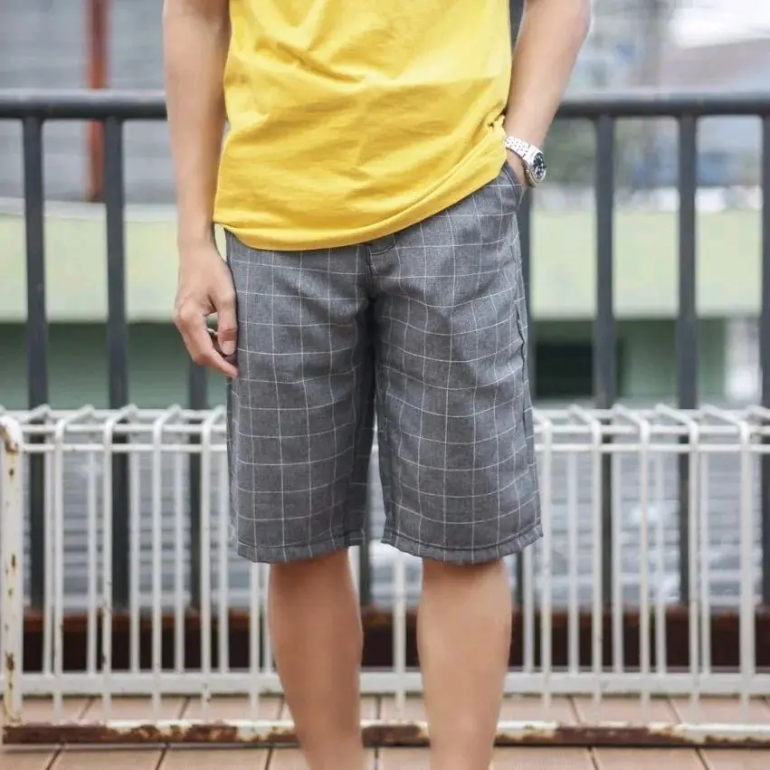 Celana Pendek Pria Tartan Motif Kotak Santai Korean Style